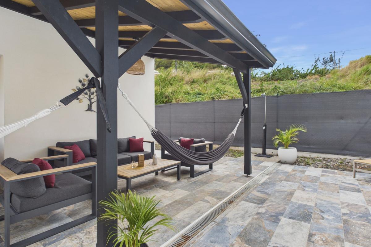 Location trois ilets 8 personnes martinique - salon exterieur 2